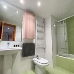 Apartment En El Centro De Con Piscina *