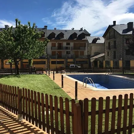 En El Centro De Con Piscina *